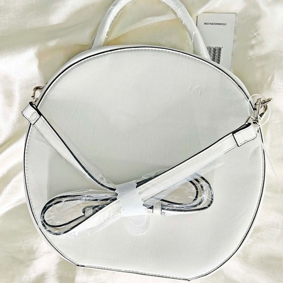 ROUND BAG WITH TOP HANDLE & STRAP, WHITE, LARGE SIZE, ADJUSTABLE REMOVABLE STRAP - Picture 1 of 10